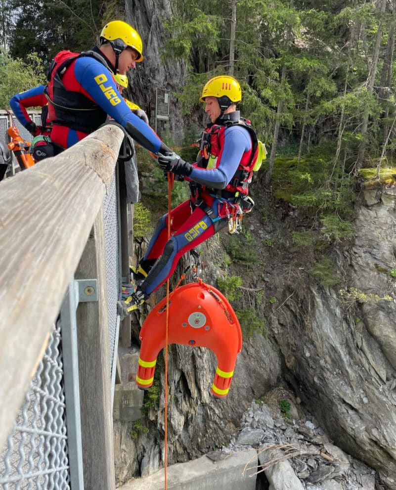 Scenario training with fred fast rescue device