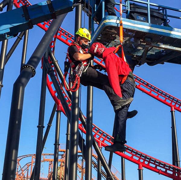 MANEKENS DARBAM AUGSTUMĀ (WORKING AT HEIGHT)